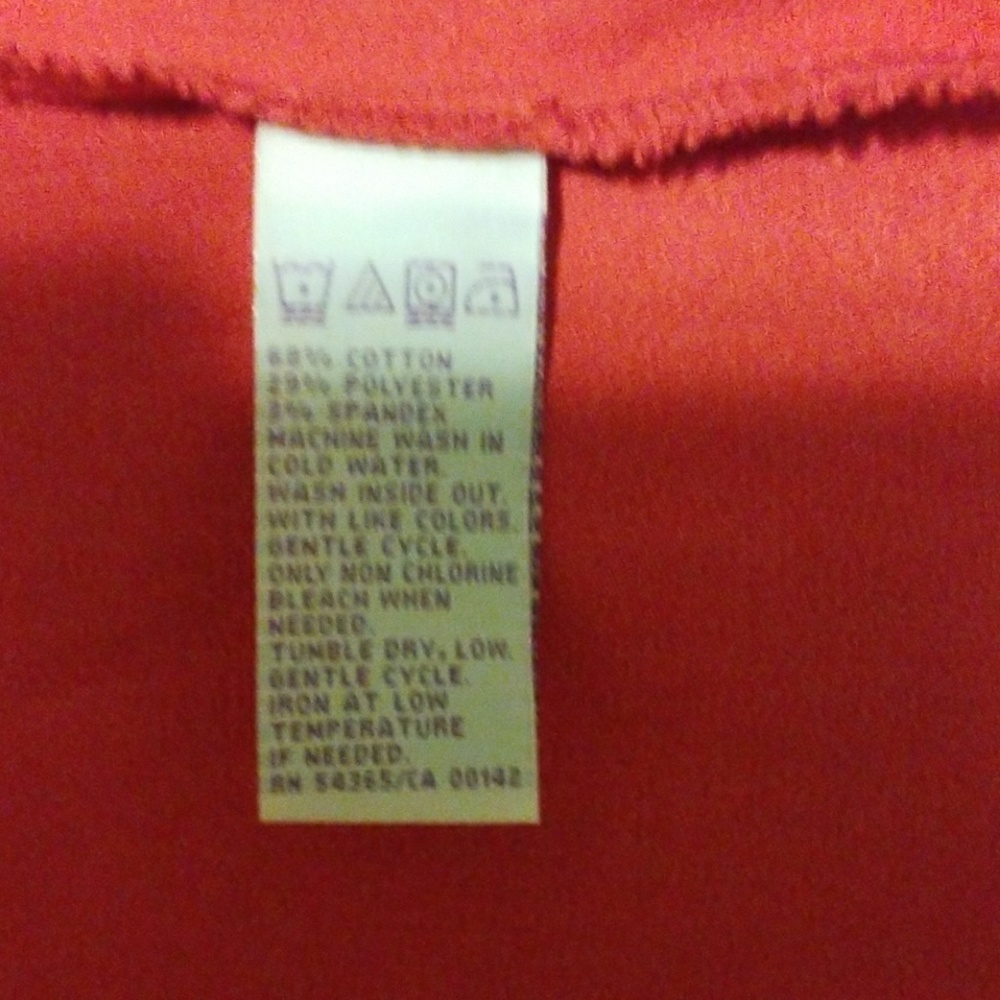 Red jacket - Picture 3 of 3